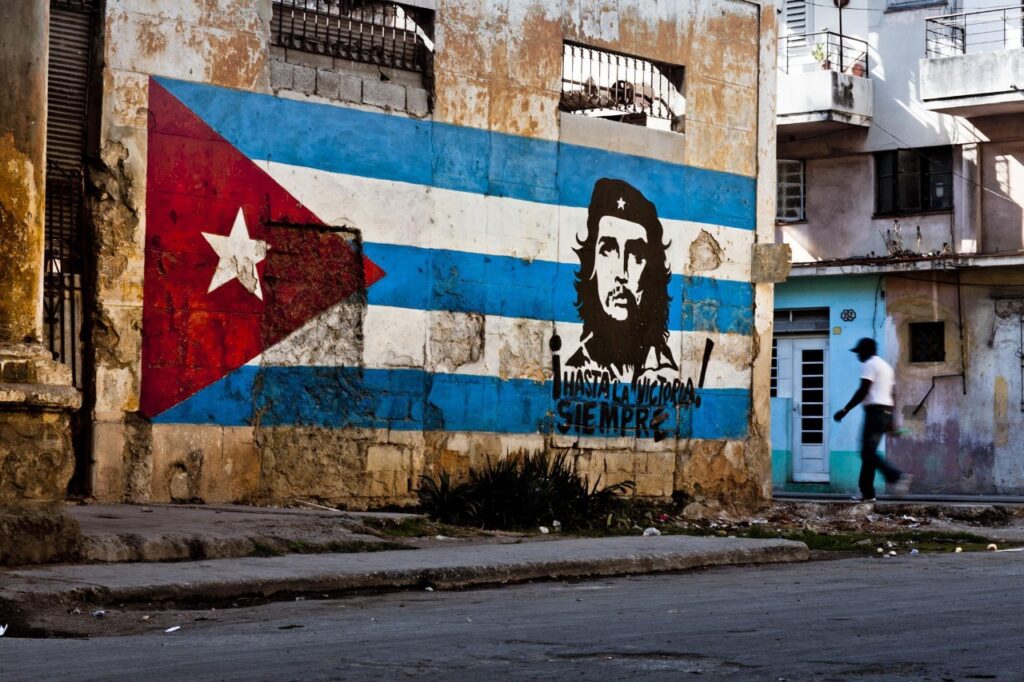 کیوبا! دنیا ایسے بھی چلائی جاسکتی ہے